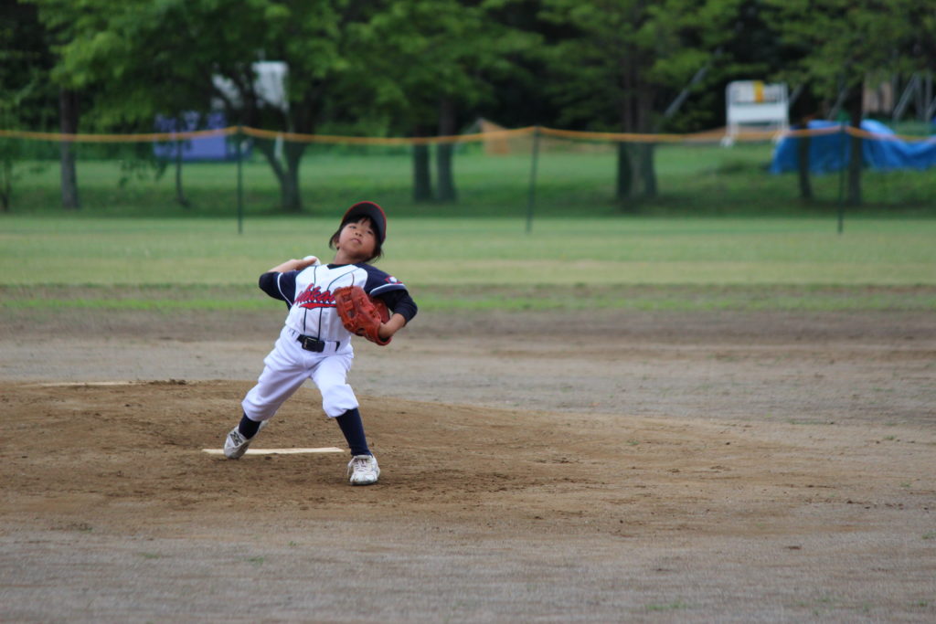 少年野球 正しい投げ方をするために家でする練習方法 少年野球ガイド 子供に活躍して欲しい親御さんへ